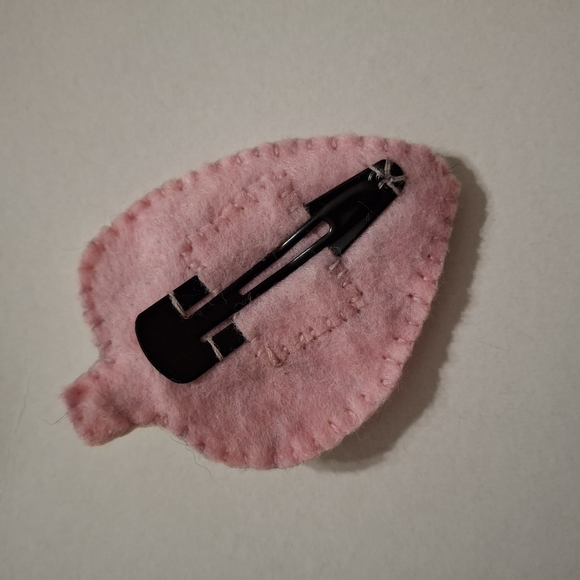 Handcrafted Green and Pink Leaf Clips - Picture 3 of 3